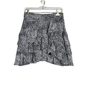3 for $30! Mexx patterned flowy mini skirt. Size 4